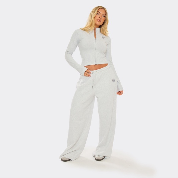 wide leg joggers in grey